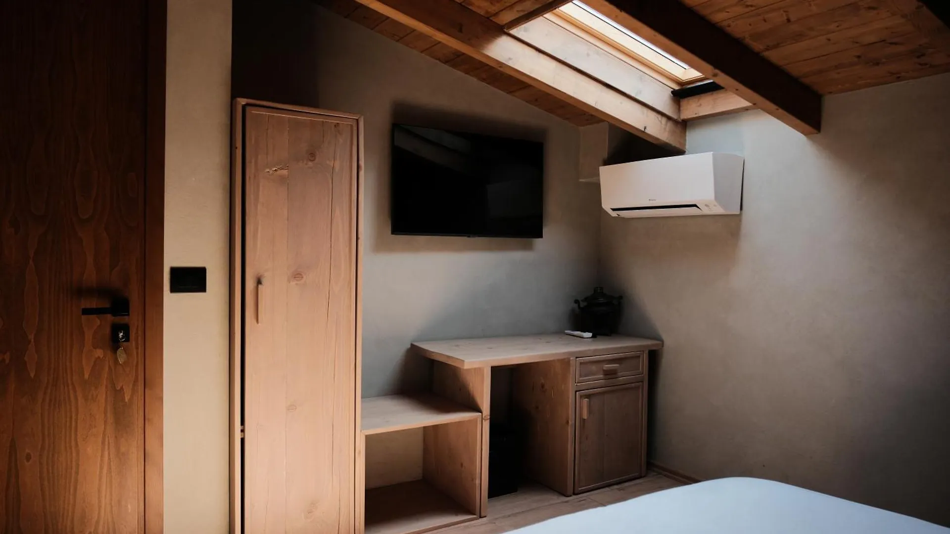 Faces & Places Boutique Hotel Tirana